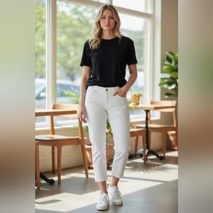 Old Navy Pixie Cropped Low Rise Capris White NWT